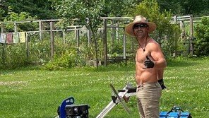 콘크리트 붓는 스노보더… 치아 치료하는 컬링선수