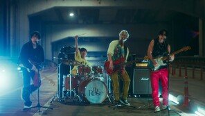 美 코첼라 무대 올랐던 인디밴드 ‘더 로즈’를 다큐로