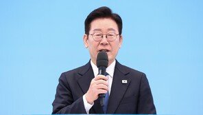 李대통령 “과학기술자 인정받아야 미래 있어…국가연구자제도 도입”