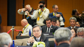 조현, 美에너지장관 만나 “핵잠·농축재처리 진전 필요”