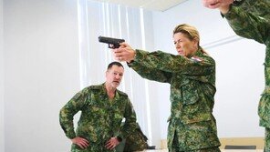 50대 네덜란드 왕비, 육군 예비군 입대…사격-밧줄등반 훈련도[지금, 이 사람]