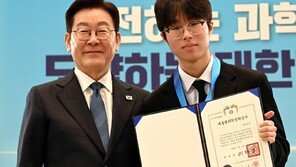 李 “과학기술 인재 대체복무 확대 검토”… 연구부대도 제안