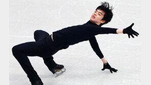 이탈리아 공항 뒤집은 차준환, 빙판도 뒤집는다