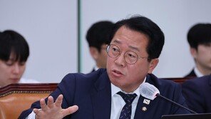 與 “대미투자특별법 내달 9일까지 처리”