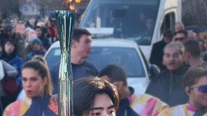 “밀어내도 내 안에 타올라” 엔하이픈 성훈, 동계 올림픽 불꽃 밝혔다