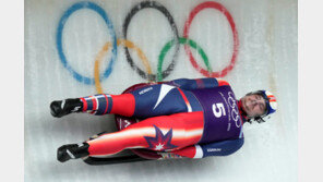 올림픽 특수도 옛말?…개막 코앞인데 유통업계 차분한 까닭은