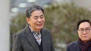 ‘대장동 50억 의혹’ 곽상도 공소 기각…아들은 무죄