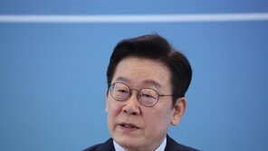 李 “임금격차, 시끄럽게 한번 논의해야…부동산 정리하면”