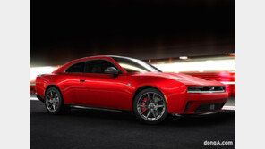 EV 부진에 배터리서 발 빼는 美 완성차… LG에너지솔루션, 스텔란티스 합작법인 인수