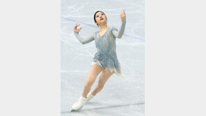 피겨 신지아, 첫 올림픽서 ‘클린’…팀 이벤트 여자 싱글 4위