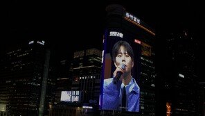 정승환이 건넨 ‘따뜻한 눈사람’… 광화문의 시린 겨울을 녹이다