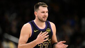 돈치치·커리, 햄스트링·무릎 부상으로 NBA 올스타전 출전 불투명