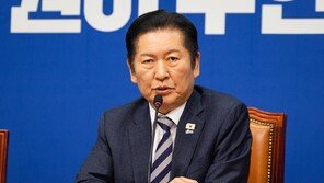 정청래, 최고위서 합당 여론조사 제안…‘캐스팅보터’ 한병도 반대