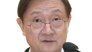 이찬진 금감원장 “가상에 잘못 입력된 비트코인 실제 거래…재앙이다”