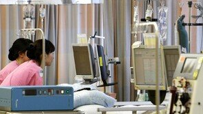 ‘TAVI’ 급여 기준 80세… 79세는 치료비 18배 더 내 [홍은심 기자와 읽는 메디컬 그라운드] 