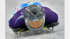 우크라 선수, 전쟁으로 숨진 동료
헬멧 쓰자…IOC “정치적 메시지 안돼”