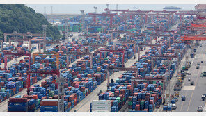 작년 4분기 수출 ‘최대’ 찍었지만…상위 10개 기업이 43% 차지