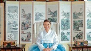 방한 앞둔 브라질 영부인, SNS에 한복 사진 공개