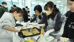 “설 차례상 떡국에 4가지면 충분… 홍동백서보다 가족 행복이 먼저”