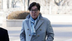 ‘쌍방울 대북송금 제3자뇌물’ 김성태 공소기각…이중기소