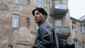 공기 같은役, 연기에 여백… 액션 속 멜로눈빛, 감정 빼