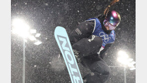 스노보드 최가온, 하프파이프 금메달…韓 설상 최초