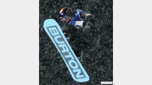 “보드 그만두려 했다” 18세 최가온의 금빛 역전 드라마[청계천 옆 사진관]