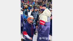 이보다 행복한 ‘2관왕’ 있을까…목엔 금메달, 손엔 청혼반지