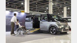 정의선 회장 “사회공헌 통한 사회적 신뢰” 강조… 현대차그룹, 교통약자 이동권 향상 박차