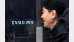 삼전 ‘18만전자’ 등극·SK하닉 90만원 터치 후 반락