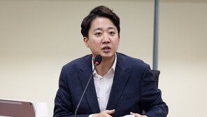 이준석 “낡은 이념 정치 끝내고 깨끗한 정치 위해 정진”