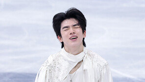 ‘통한의 점프 실수’ 차준환, 0.98점 차 메달 놓쳐…피겨 싱글 4위