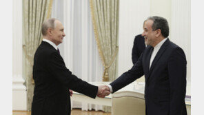 푸틴 “이란 주권 수호 노력 전폭 지지”…이슬람 혁명 47주년 축전