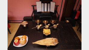 상다리 휘어지는 차례상? “그건 제사상…차례·제사 구분해야”