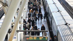 ‘귀경길 정체’ 점차 풀려…새벽 3~4시 완전 해소