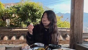 ‘충주맨’ 빈자리, 후임이 추노 분장하고 달걀 먹방