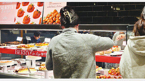 한 끼 밥값 ‘20만원 vs 1~3만원’… 외식시장 양극화 뚜렷