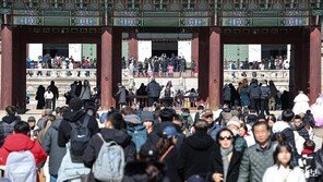 인파 가득한 경복궁