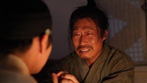 설 연휴 독주한 ‘왕사남’ 400만 넘고 500만 보인다