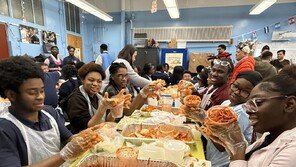 aT, 美맨해튼 공립 학교서 김장 체험과 K-푸드 급식 행사 개최