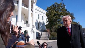 “트럼프 이란 핵 합의 압박용 제한적 선제공격 검토”