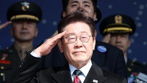 李 “軍 계엄잔재 청산, 국민의 군대로…전작권 회복해 자주국방”