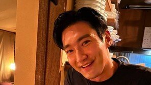 尹 무기징역 선고 날…최시원 의미심장 글 “불의필망 토붕와해”