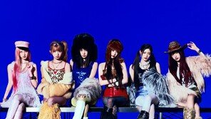 아이브, 빠져드는 강렬함 ‘블랙홀’