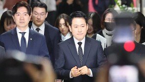 張, 절윤 대신 ‘尹 어게인’ 유튜버와 한배… TK-PK의원도 “충격”