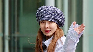 ‘용준형♥’ 현아, 온라인발 임신설…“아냐, 앨범 준비 중”