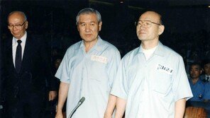 내란 재판, 왜 ‘사진’이 아니라 ‘캡처’로 남았나 [청계천 옆 사진관]