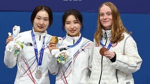 김길리 金-최민정 銀…쇼트트랙 여자 1500m 동반 메달 쾌거