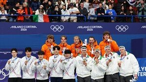 쇼트트랙 남자 5000m 계주 은메달…대회 8번째 메달