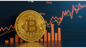 트럼프 ‘10% 추가 관세’ 충격에도…비트코인, 1억원 목전 강세